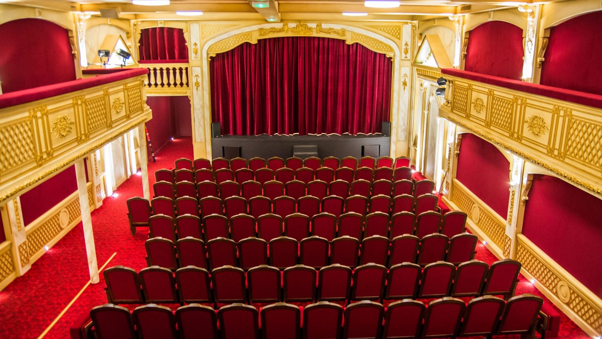 théâtre 100 noms